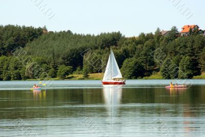 SAILING ON THE BAY