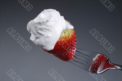 Strawberry with cream