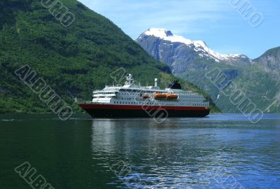 Tourist ship in Geiranger fjord