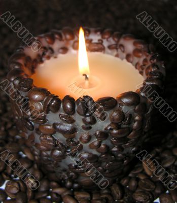 waxy candle with coffee aroma