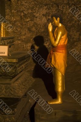A pray at Buddha temple