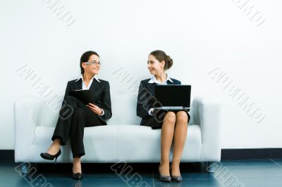 Working businesswomen