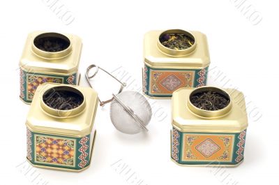 tea boxes with strainer