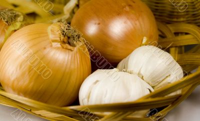onions and garlics