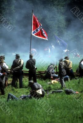 Confederates defend the flag