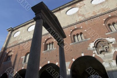 Milan - Piazza dei Mercanti