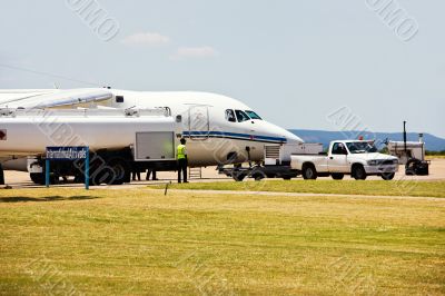 Airplane refuel