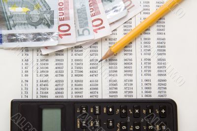 Table with figures and euro money