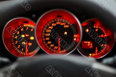 red speedometer