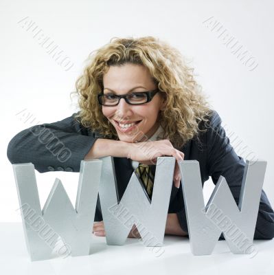 Smiling businesswoman with www
