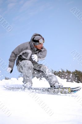 snowboarder alighting