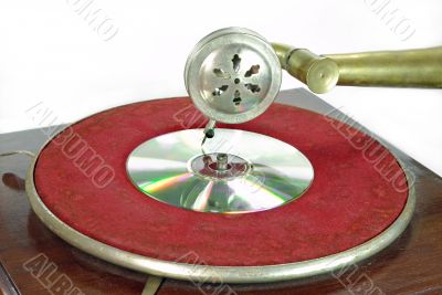 Retro gramophone with DVD