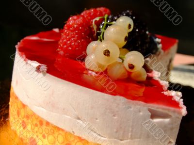 Cheese cake with berries
