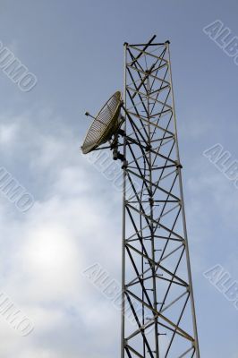 radio transmitter tower