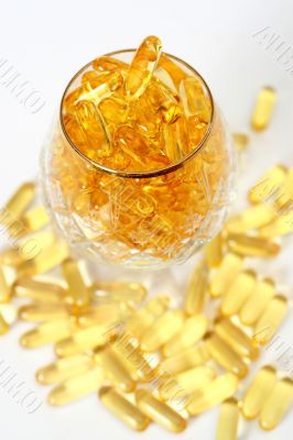 Glass with gold boluses Glass with gold boluses