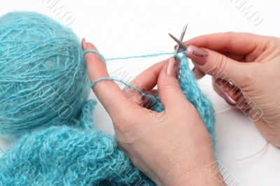 knitting a pullover