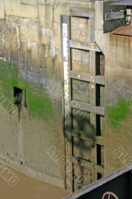 Tide Mark Indicator at Liverpool Lock