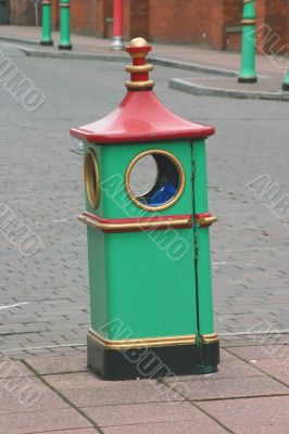 Chinese Style Rubbish Bin