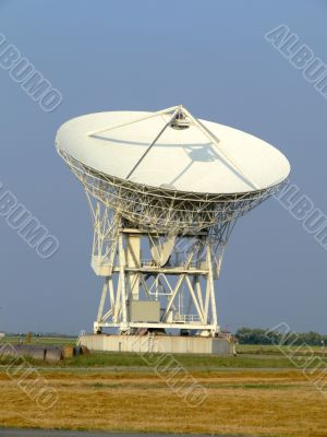 Parabolic antenna
