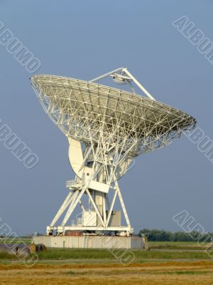Parabolic antenna
