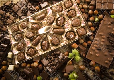 Chocolate & Nuts Chocolate & Nuts