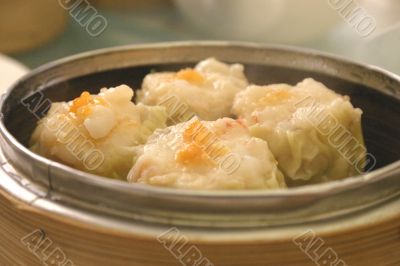 Chinese Sui Mai in Bamboo Steamer