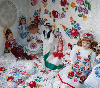 Hungarian folk dolls