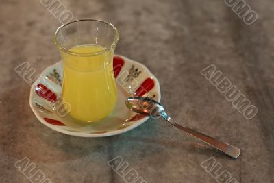 Turkish lemon tea