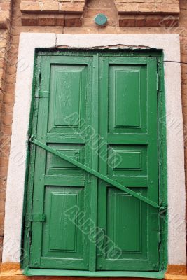 Green door
