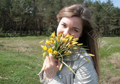 girl with flowers