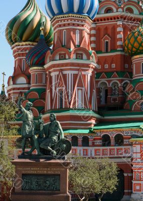 The Pokrovsky Cathedral (St. Basil`s Cathedral). Statue to Mosc The Pokrovsky Cathedral (St. Basil`s Cathedral). Statue to Mosc