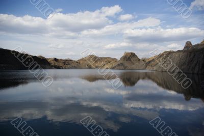 lake, sunken coal quarry