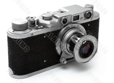 Vintage rangefinder camera over white with clipping path