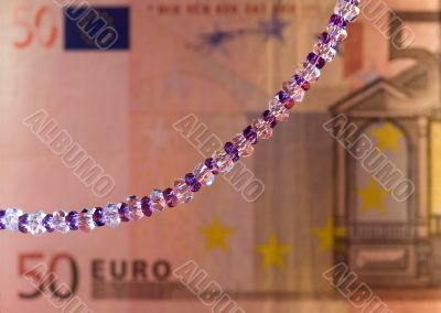 Necklace and banknote 1