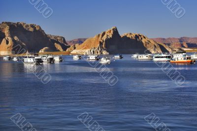 Boats expect tourists Boats expect tourists
