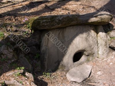 Dolmen Dolmen