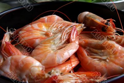 Whole cooked prawns