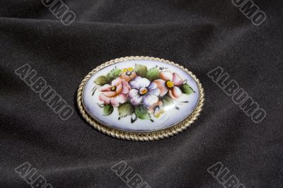 brooch brooch