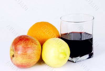 fruit and red wine