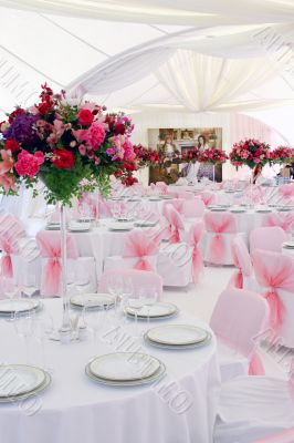 Family holiday, pink wedding