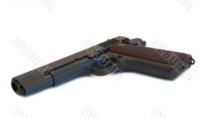 Semi-automatic pistol