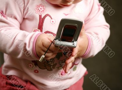 Child with the phone