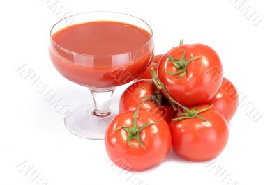 Tomato juice with tomatoes