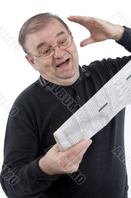 Senior read newspaper