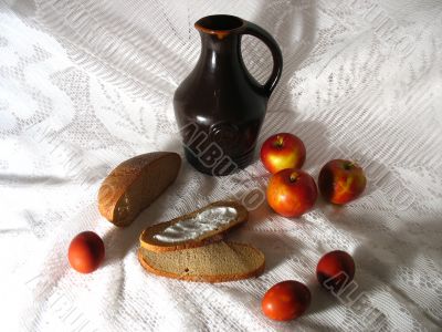 Jug, Apples and Eggs