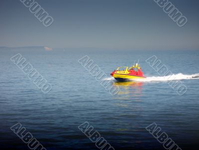 powerboat crossing line of vision