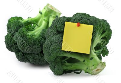 broccoli with blank yellow note