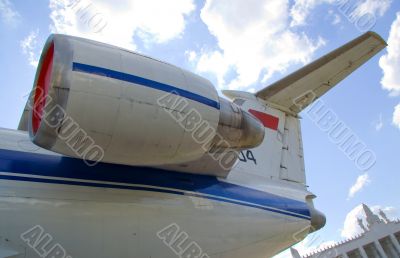Aircraft tail