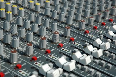 Handles of management of the board of the sound processor (mixer