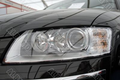 The right headlight of the modern automobile